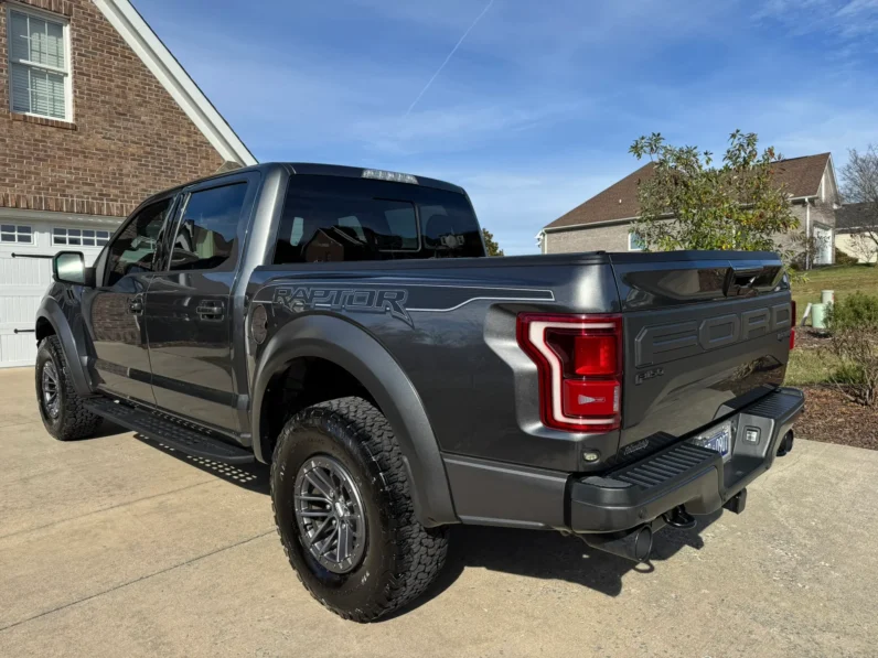 2019 Ford F-150 Raptor SuperCrew full