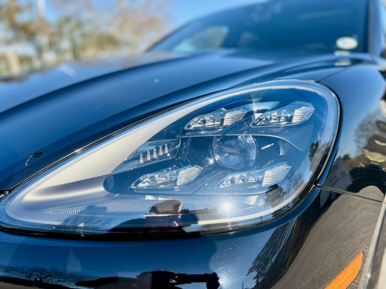 Porsche Cayenne E-Hybrid full
