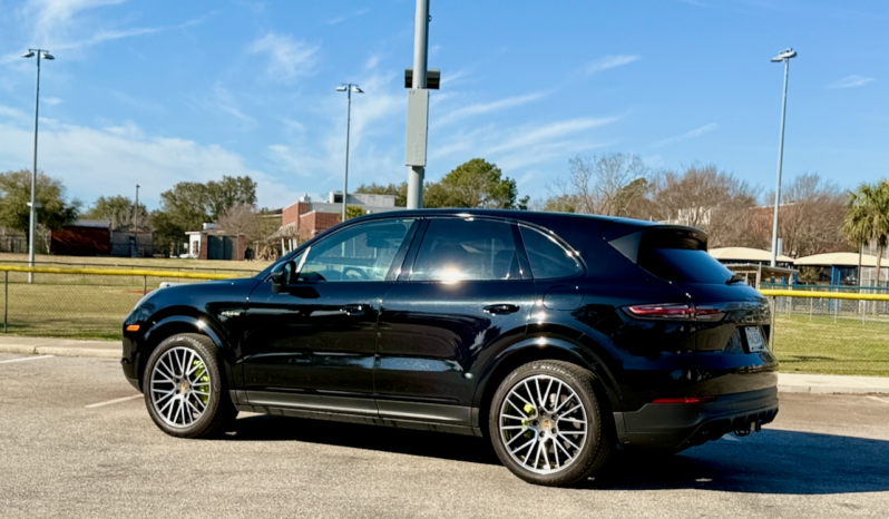 Porsche Cayenne E-Hybrid full