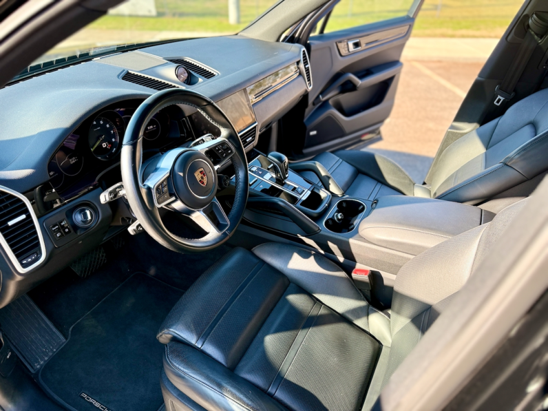 Porsche Cayenne E-Hybrid full