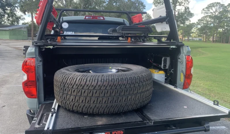 Toyota Tundra TRD Pro CrewMax full