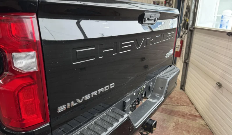 
								2022 Chevrolet Silverado 3500HD full									