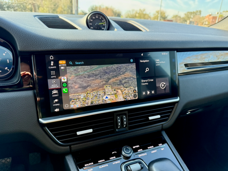 Porsche Cayenne E-Hybrid full