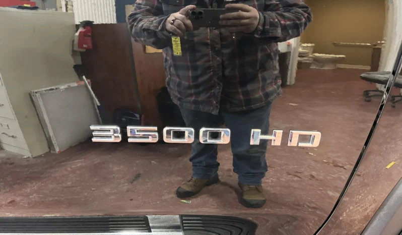 
								2022 Chevrolet Silverado 3500HD full									