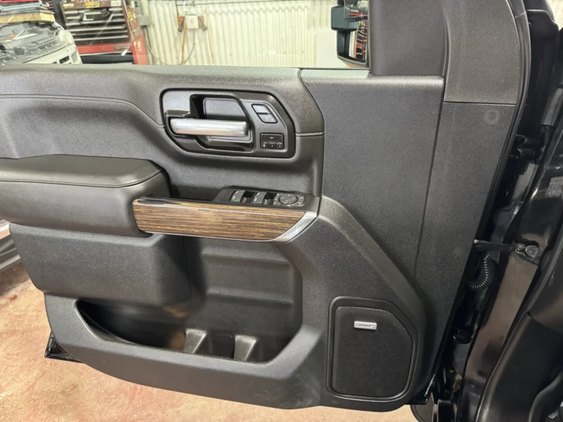 
								2022 Chevrolet Silverado 3500HD full									
