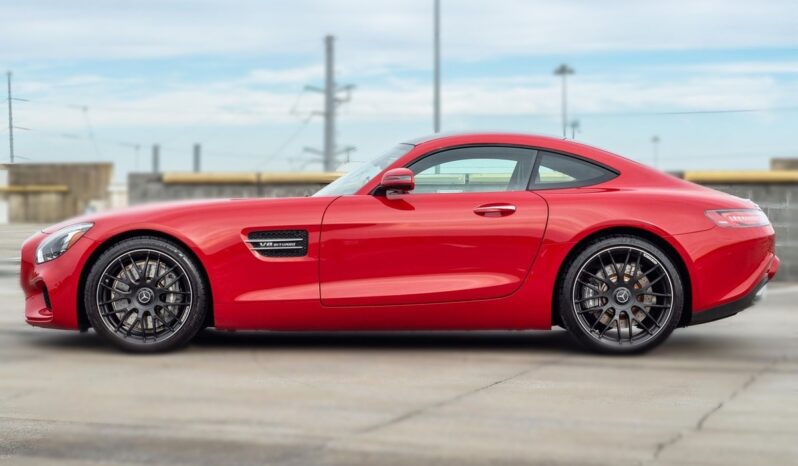
								2017 Mercedes-AMG GT Coupe full									