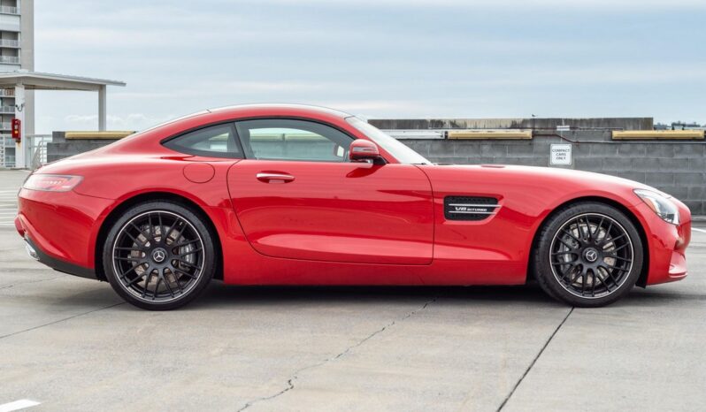 
								2017 Mercedes-AMG GT Coupe full									