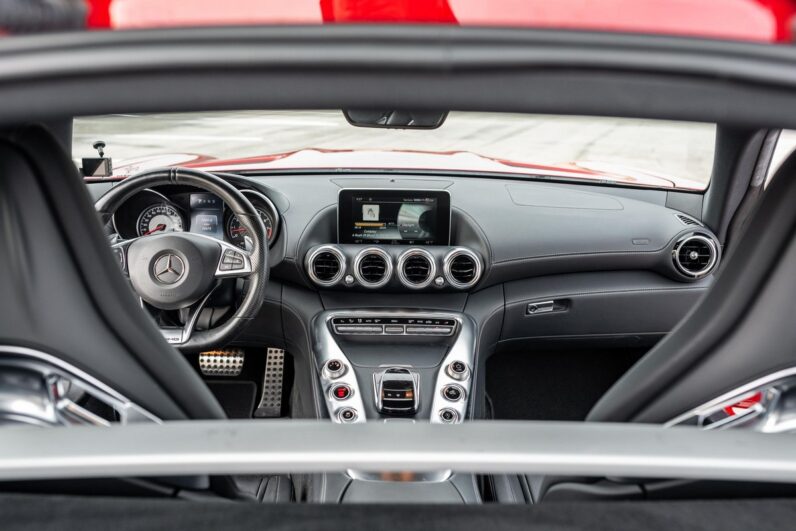 
								2017 Mercedes-AMG GT Coupe full									