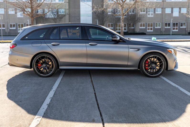 Mercedes-AMG E63 S 4MATIC Wagon full