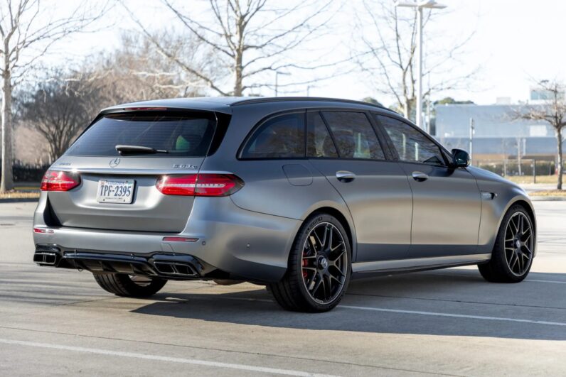 Mercedes-AMG E63 S 4MATIC Wagon full