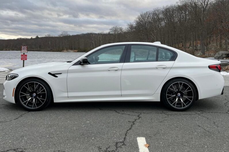 2023 BMW M5 xDrive – 617HP full