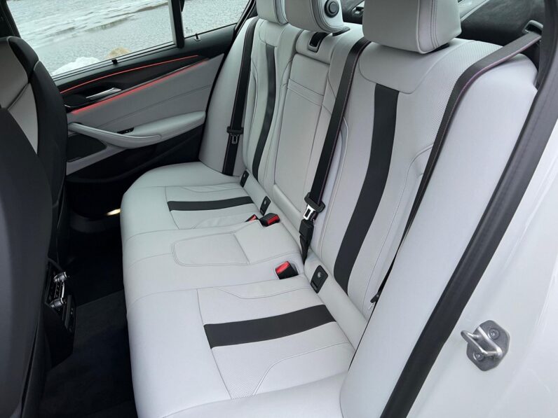 2023 BMW M5 xDrive – 617HP full