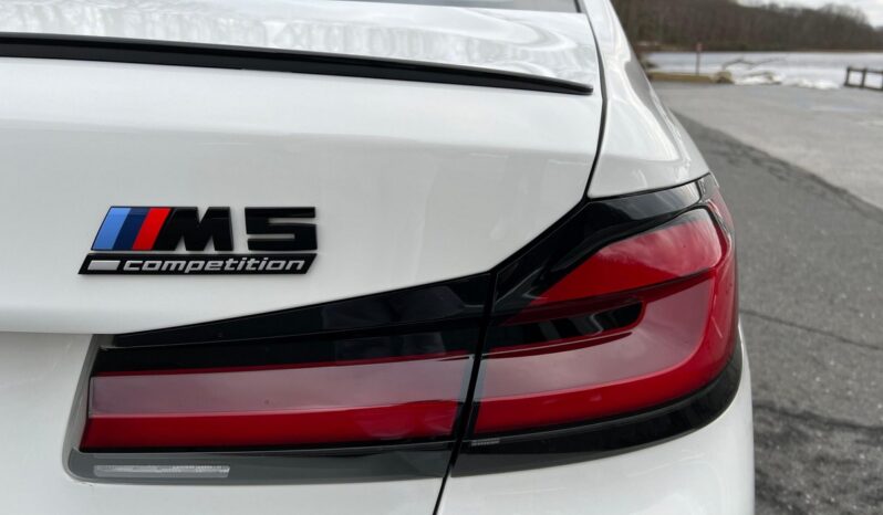 2023 BMW M5 xDrive – 617HP full