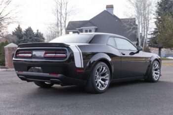 DodgeChallenger SRT Hellcat Black Ghost