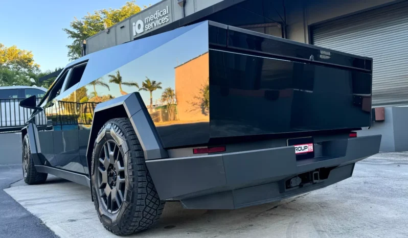 Tesla Cybertruck Cyberbeast Foundation full