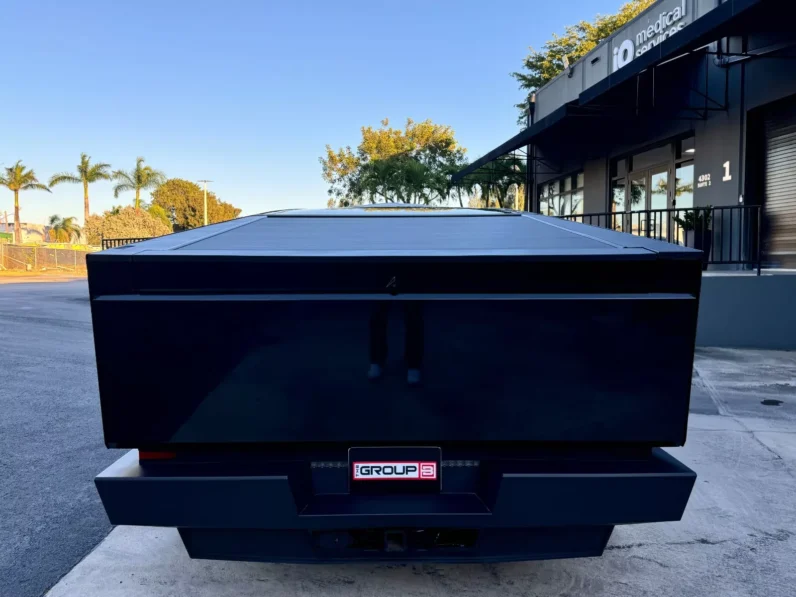 Tesla Cybertruck Cyberbeast Foundation full