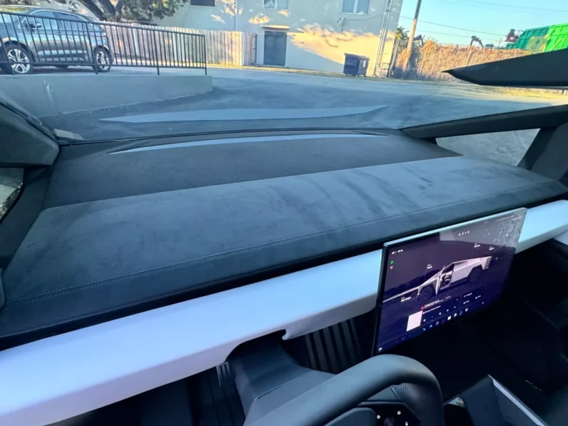 Tesla Cybertruck Cyberbeast Foundation full