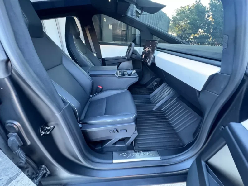Tesla Cybertruck Cyberbeast Foundation full