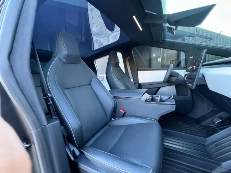 Tesla Cybertruck Cyberbeast Foundation full