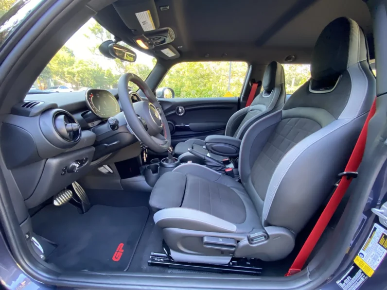 
								2021 Mini Cooper John Cooper Works GP full									